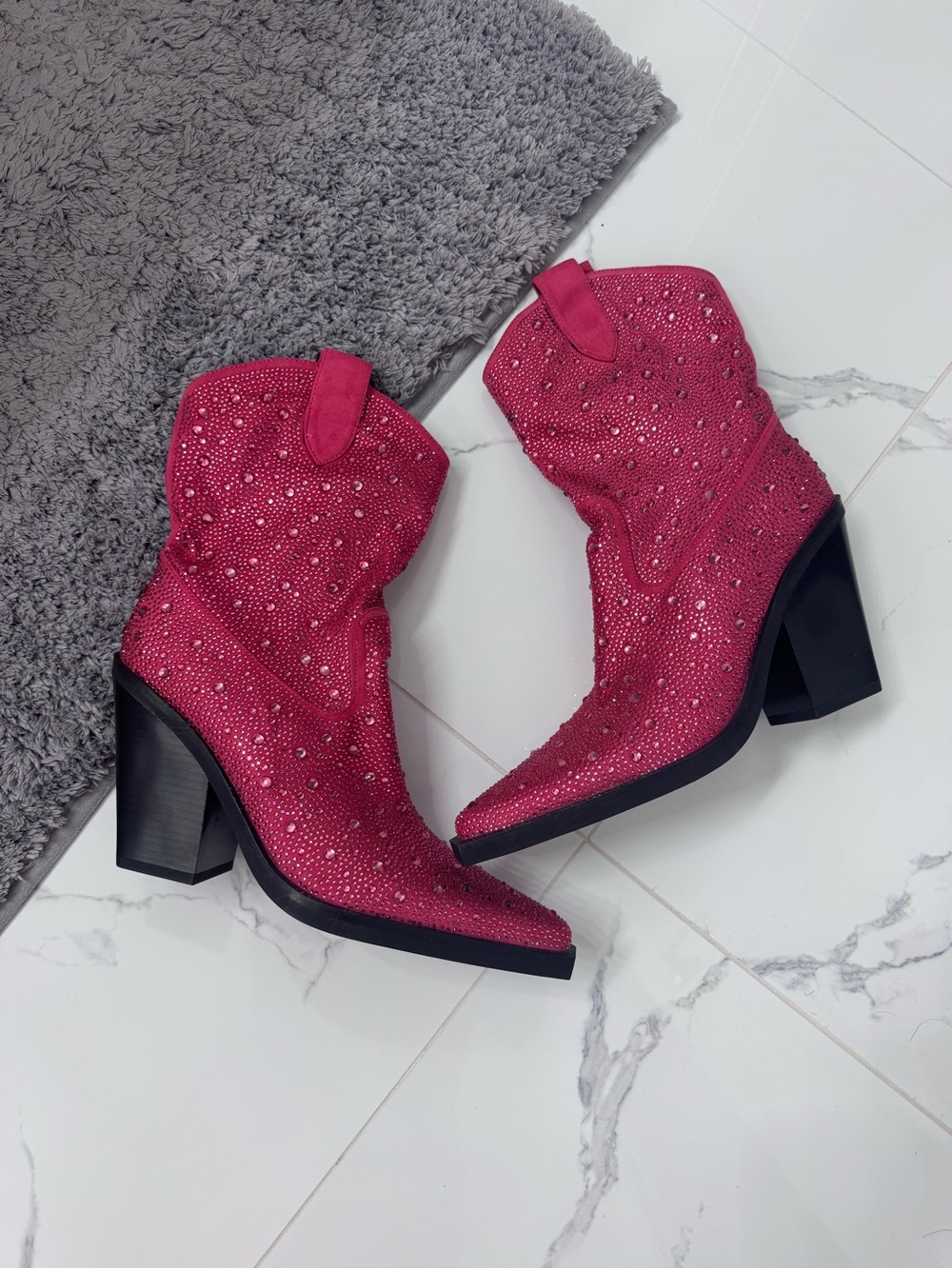 Pink Rhinestone Boots! - Picture 2 of 6
